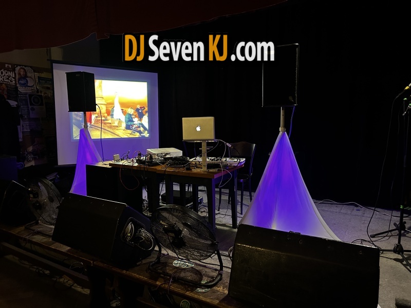 Dj Golčův jeníkov